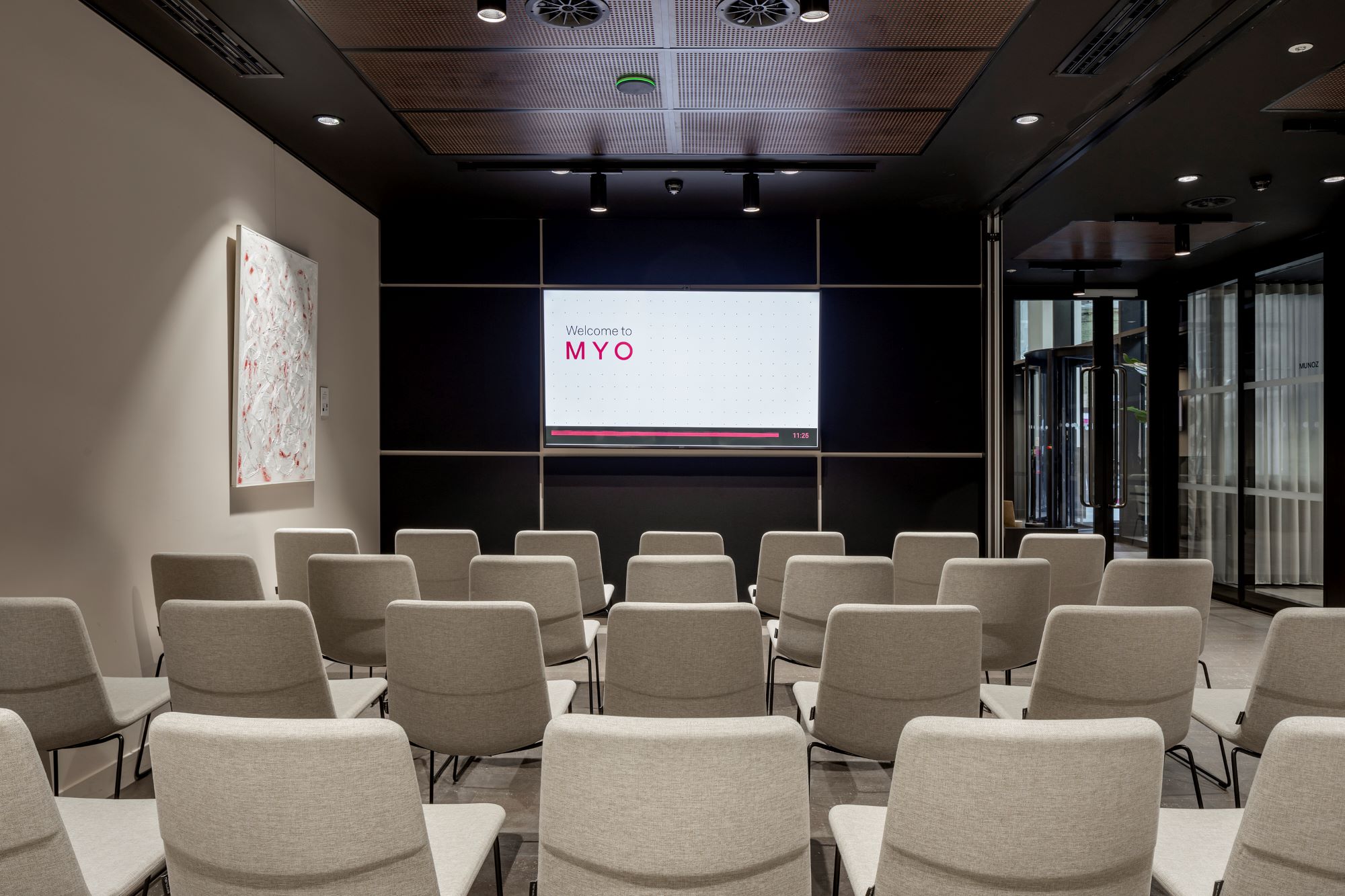 Boardroom presentation room 