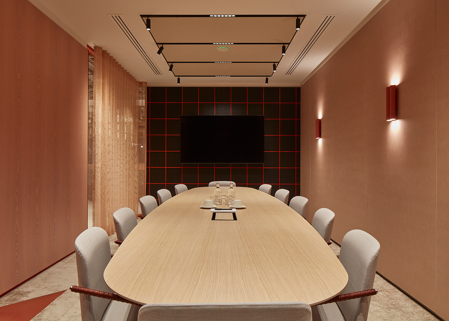 Meeting room for up to twelve people near St Paul's Cathedral