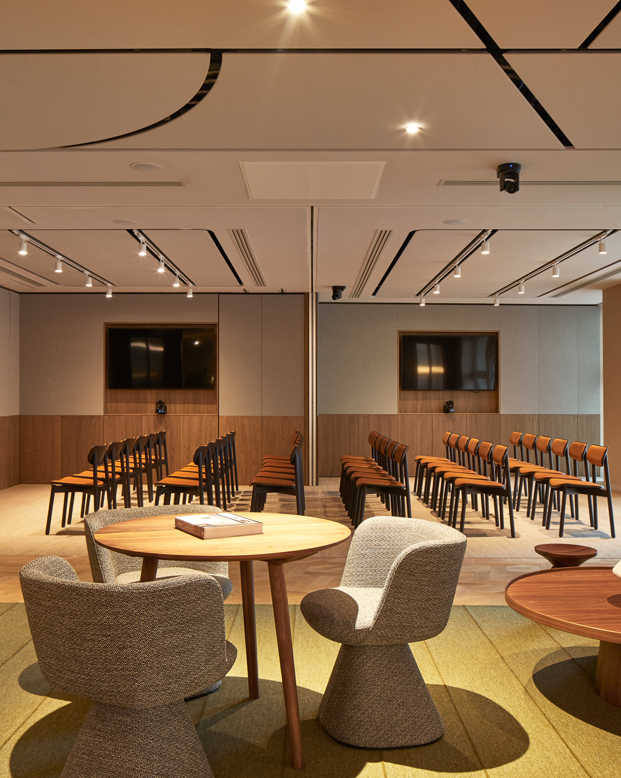 Open-plan event space with lounge