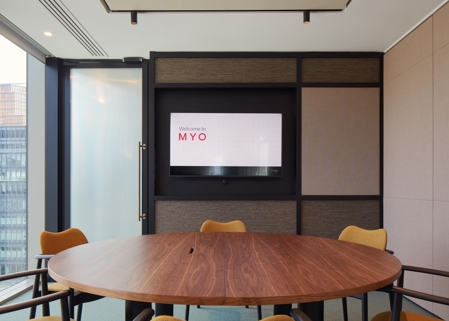 Meeting room for up to eight people in Liverpool Street