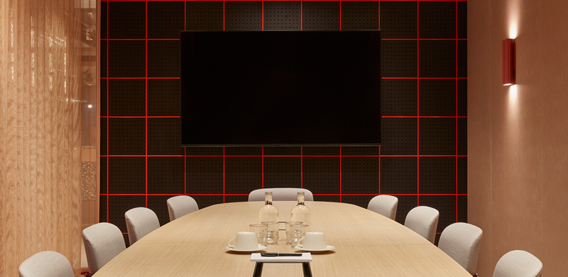 Intimate meeting space that seats up to 10 people