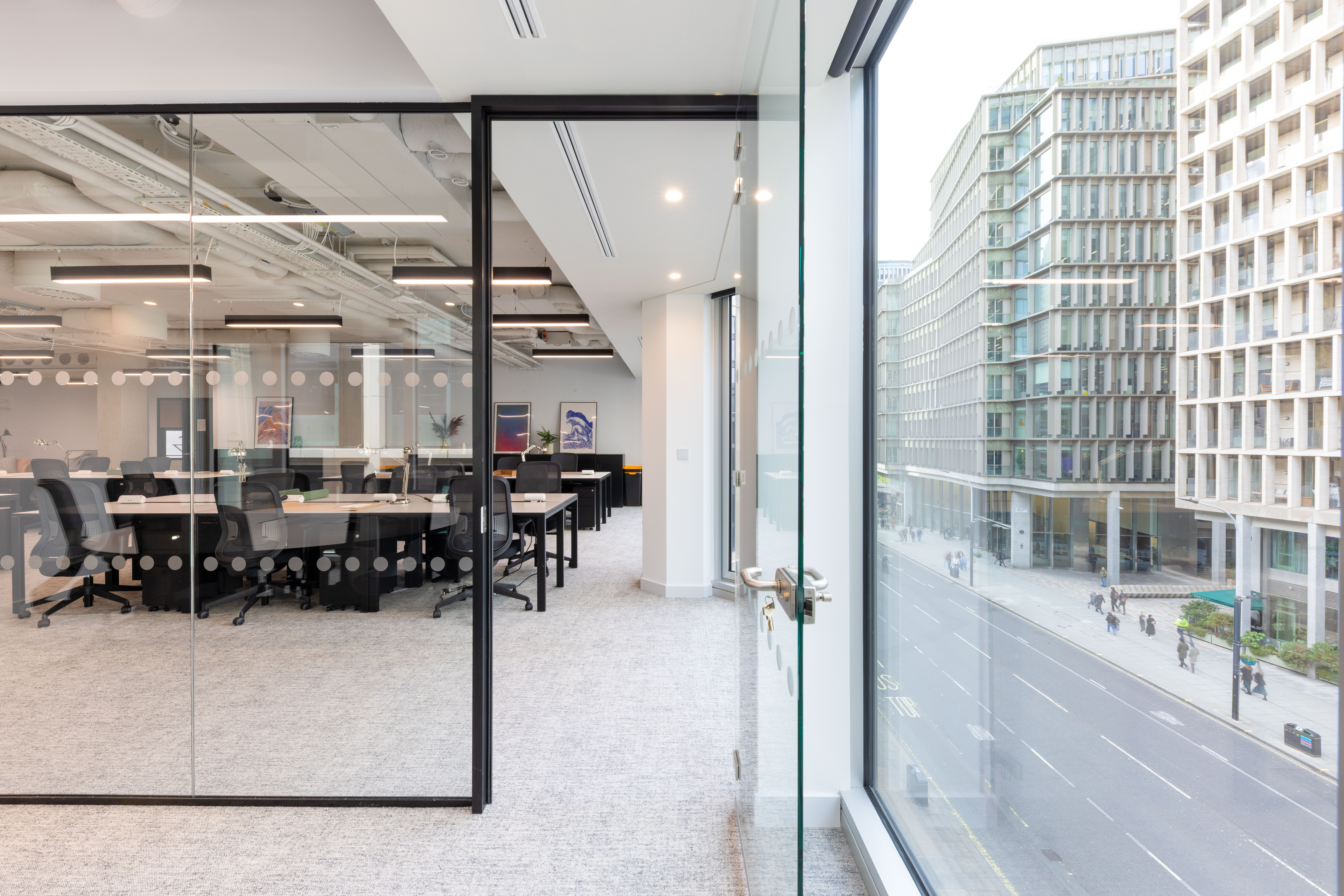Meeting and office space overlooking the City