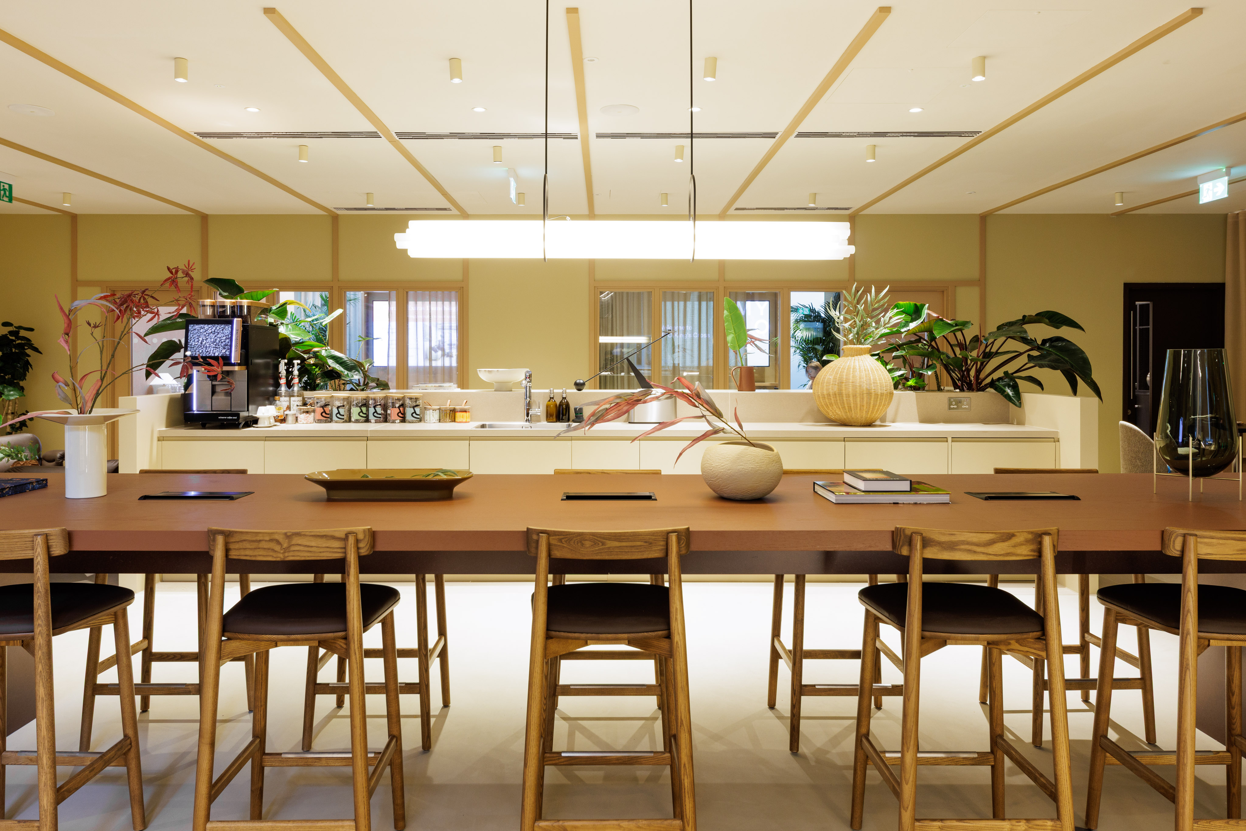 Bright, collaborative reception space 