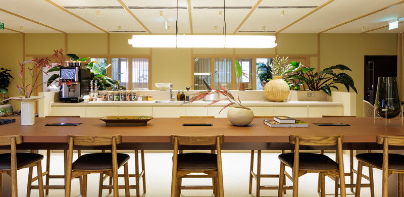 Bright, collaborative reception space